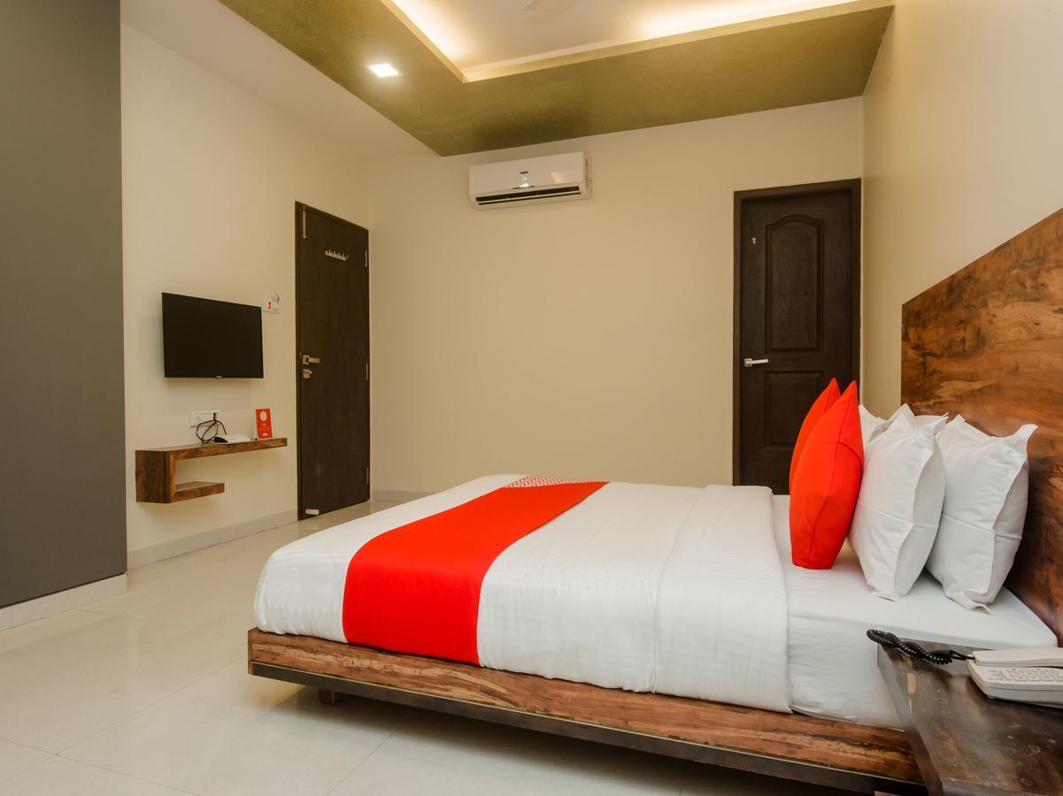 Hotel Sai Comforts Bapane Exterior photo